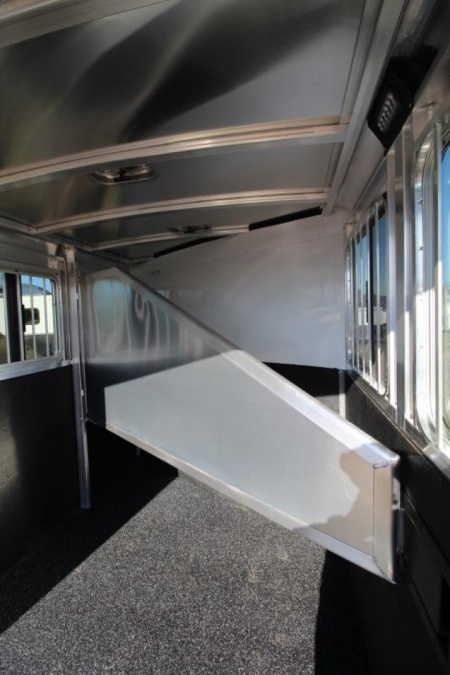 New PRICE DROP!!! -2025 Exiss Trailers Express XT 2 Horse Trailer-Easy Care Flooring- 7'2" Tall- Blanket Bar- Adjustable Saddle Rack-LED Lights- Double Rear Doors