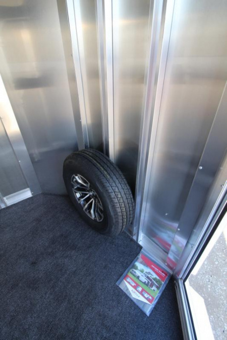 New PRICE DROP!!! -2025 Exiss Trailers Express XT 2 Horse Trailer-Easy Care Flooring- 7'2" Tall- Blanket Bar- Adjustable Saddle Rack-LED Lights- Double Rear Doors