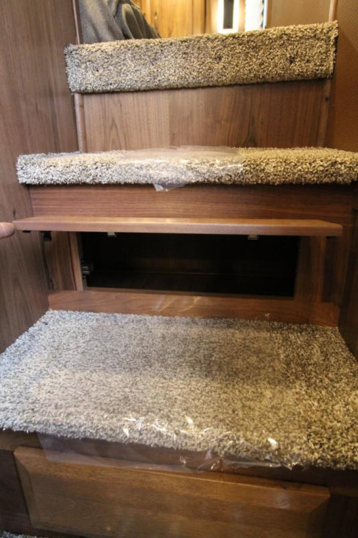 New PRICE REDUCED $10,000! 2025 SMC Laramie 8413SSR - Fully Loaded!!! Keyless Entry-Solar Panel-Hay pod W/Platform & Much More!!