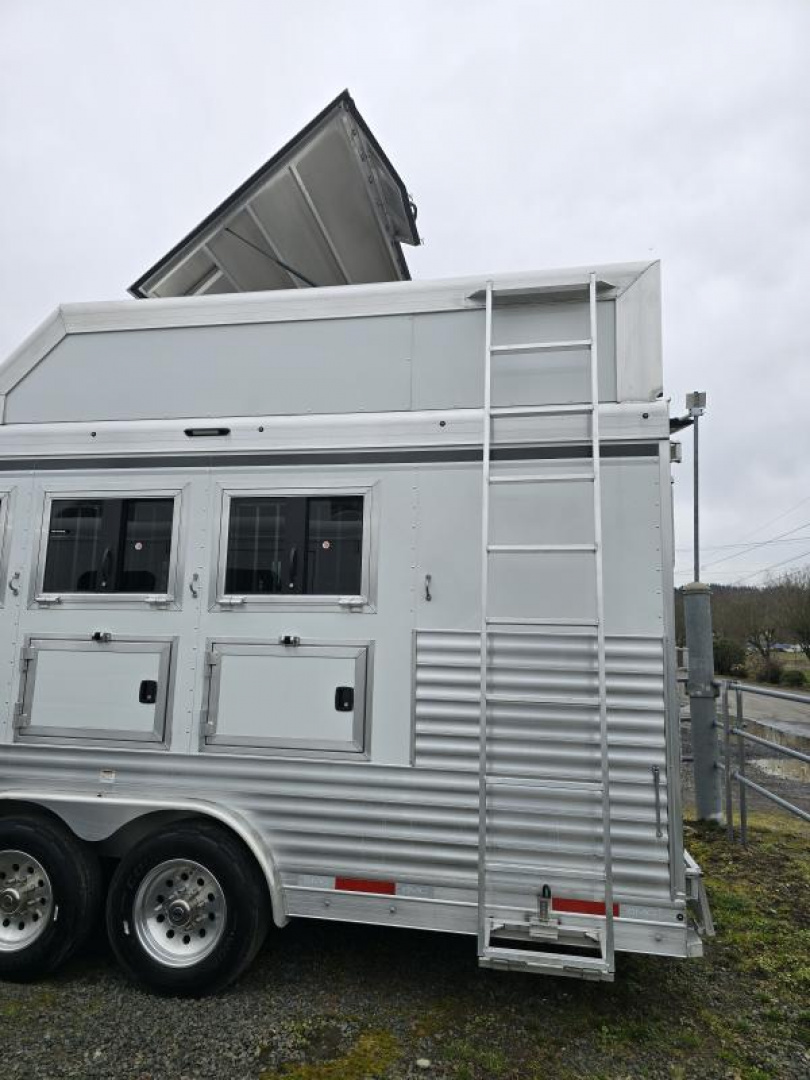 New PRICE REDUCED $10,000! 2025 SMC Laramie 8413SSR - Fully Loaded!!! Keyless Entry-Solar Panel-Hay pod W/Platform & Much More!!