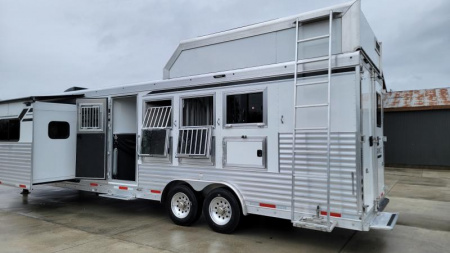 New PRICE REDUCED $10,000! 2025 SMC Laramie 8413SSR - Fully Loaded!!! Keyless Entry-Solar Panel-Hay pod W/Platform & Much More!!