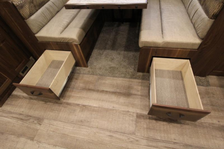 New PRICE REDUCED $10,000! 2025 SMC Laramie 8413SSR - Fully Loaded!!! Keyless Entry-Solar Panel-Hay pod W/Platform & Much More!!