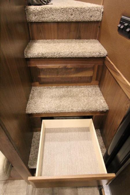 New PRICE REDUCED $10,000! 2025 SMC Laramie 8413SSR - Fully Loaded!!! Keyless Entry-Solar Panel-Hay pod W/Platform & Much More!!