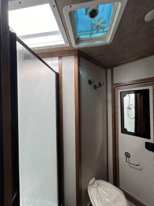 New ON ORDER!!! 2025 Trails West CLASSIC 10X10 2 Horse Trailer
