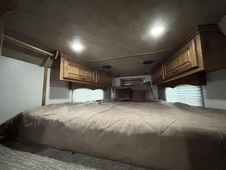 New ON ORDER!!! 2025 Trails West CLASSIC 10X10 2 Horse Trailer