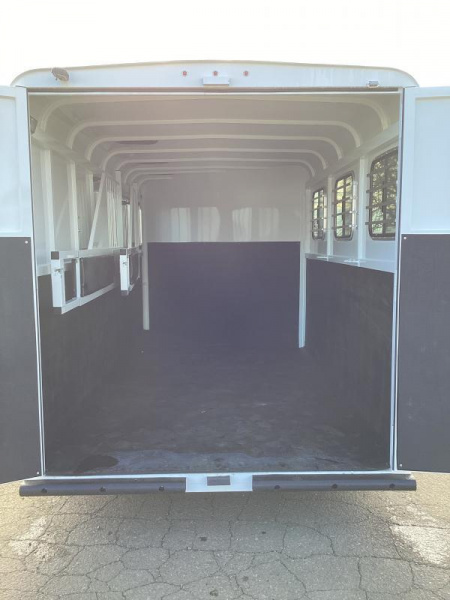 New 2025 Thuro-Bilt Renegade 3 Horse Trailer-7' Tall- Extra Divider Catch- 1' Added Length-Swing Out Saddle Rack