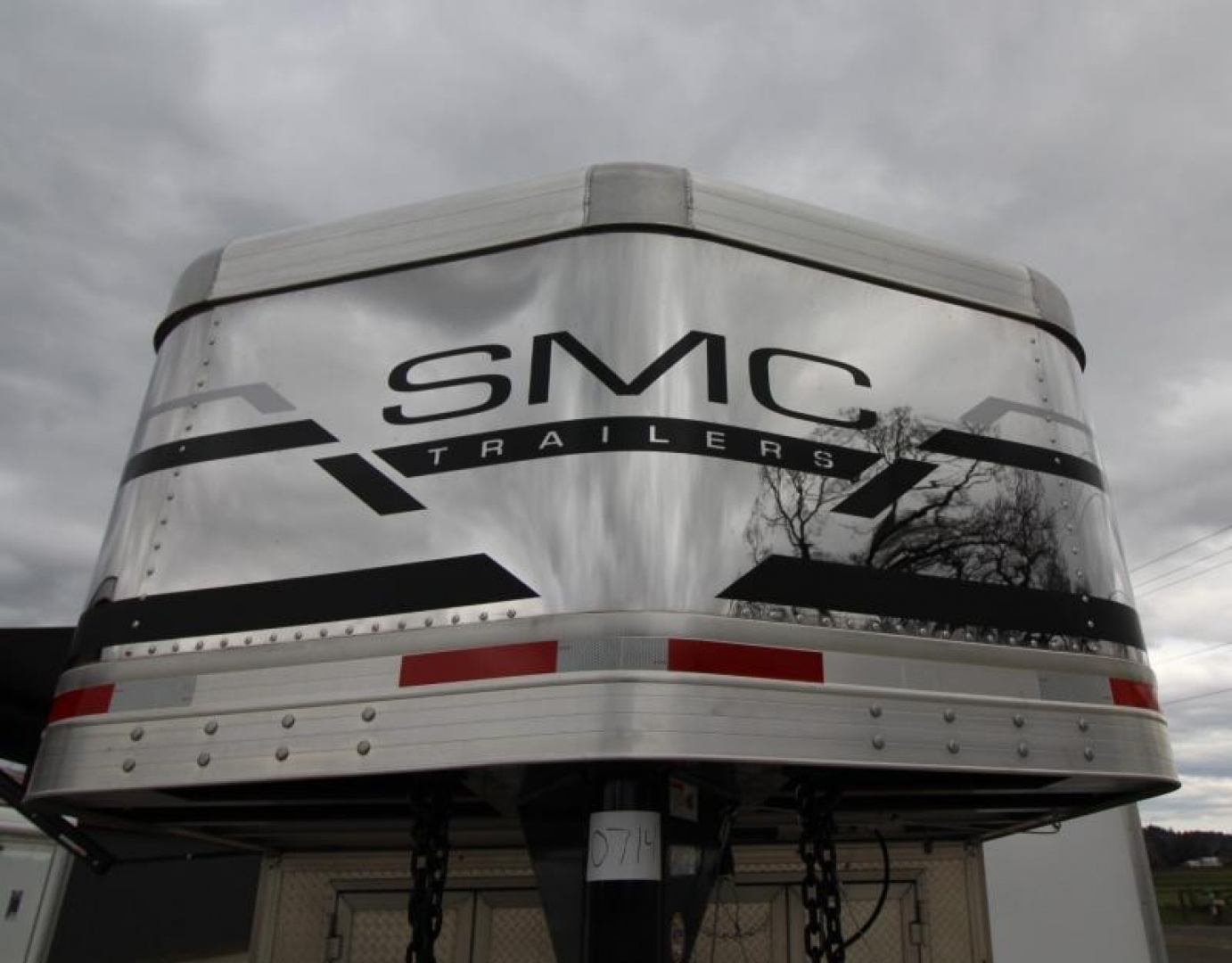 New REDUCED $8800! 2025 SMC Patriot 8415SRK 4 Horse W/Slide-Gorgeous real wood interior- Sofa & Dinette-Lots of Features!