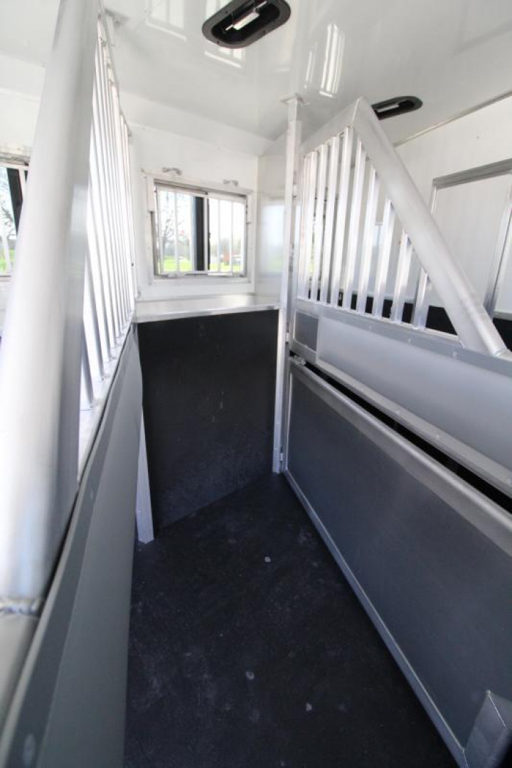 New Price Reduced $5000! 2025 SMC Horse Trailers Patriot 8310 3 Horse-All Aluminum-Real wood interior- Loaded w/ features!