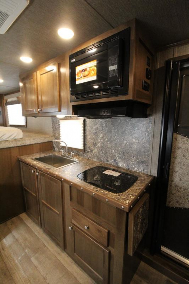 New Price Reduced $5000! 2025 SMC Horse Trailers Patriot 8310 3 Horse-All Aluminum-Real wood interior- Loaded w/ features!