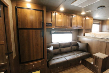 New Price Reduced $5000! 2025 SMC Horse Trailers Patriot 8310 3 Horse-All Aluminum-Real wood interior- Loaded w/ features!