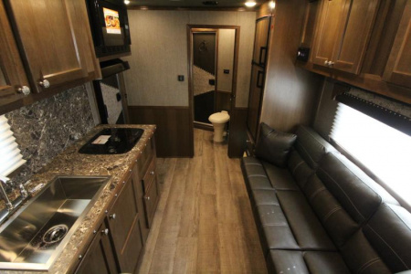 New Price Reduced $5000! 2025 SMC Horse Trailers Patriot 8310 3 Horse-All Aluminum-Real wood interior- Loaded w/ features!