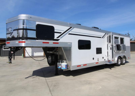 New Price Reduced $5000! 2025 SMC Horse Trailers Patriot 8310 3 Horse-All Aluminum-Real wood interior- Loaded w/ features!