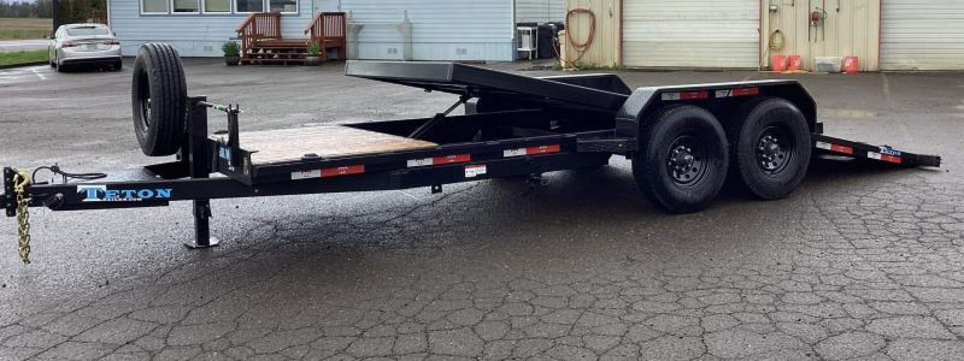 New Price Reduced $2200 -2025 Teton 22' Tilt Deck-16K Trailer-6' Stationary w/ 16' Gravity Tilt-Chain Box