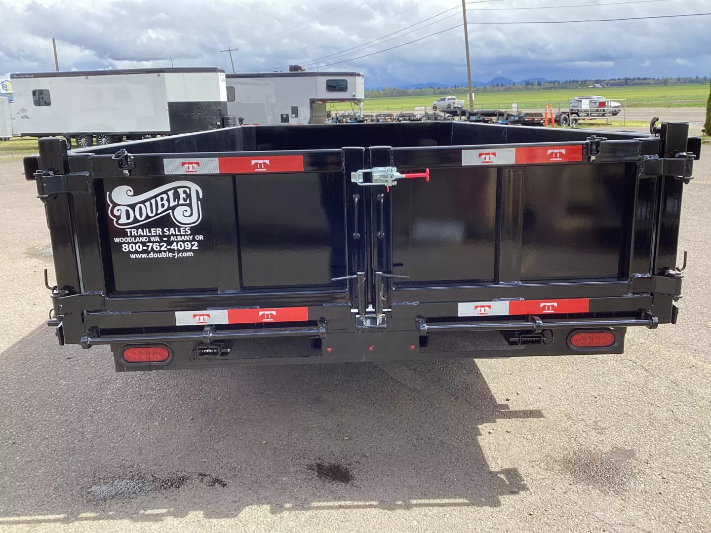 New PRICE REDUCED $2250! 2025 Teton Trailer  Dump Trailer 14' long x 82'' wide-14k- Scissor lift- XL chain box-tarp system!