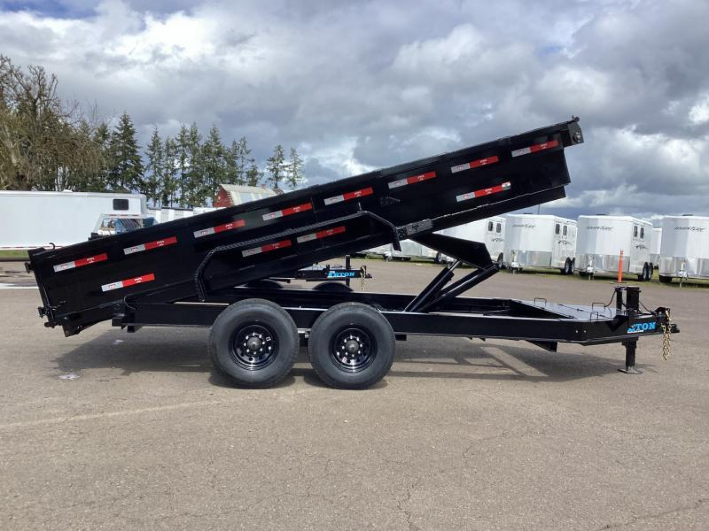 New PRICE REDUCED $2200! 2025 Teton Trailer Dump Trailer 16' long x 82'' wide-16k- Scissor lift- XL chain box-tarp system!