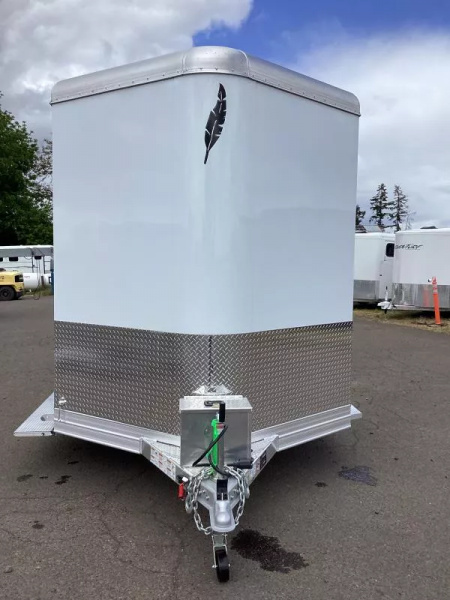 New 2025 Featherlite 9400 4 Horse -Premier Tack-7'6" Tall-Easy Care Flooring-Lined & Insulated Dressing/Tack Room Ceiling-Stud Divider-Escape Door