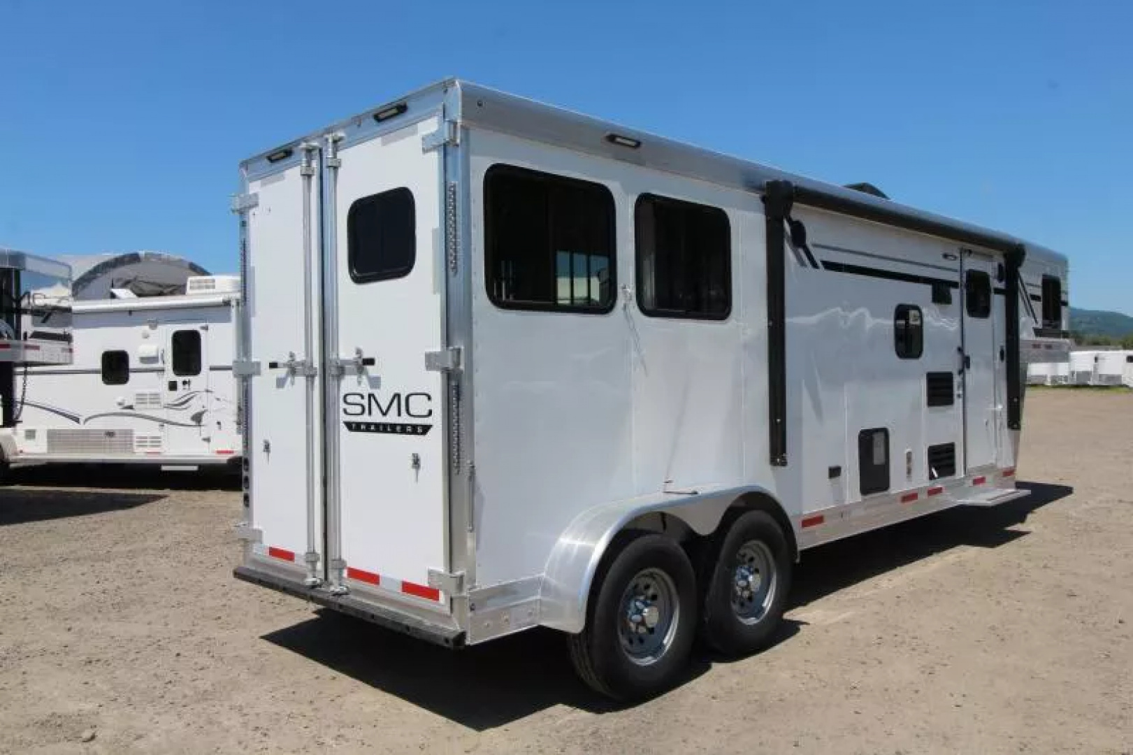 New 2026 SMC Patriot P29SRK - 9FT SW w/ Slide LQ. All Alum. All Real Wood Interior. 2 Horse Trailer