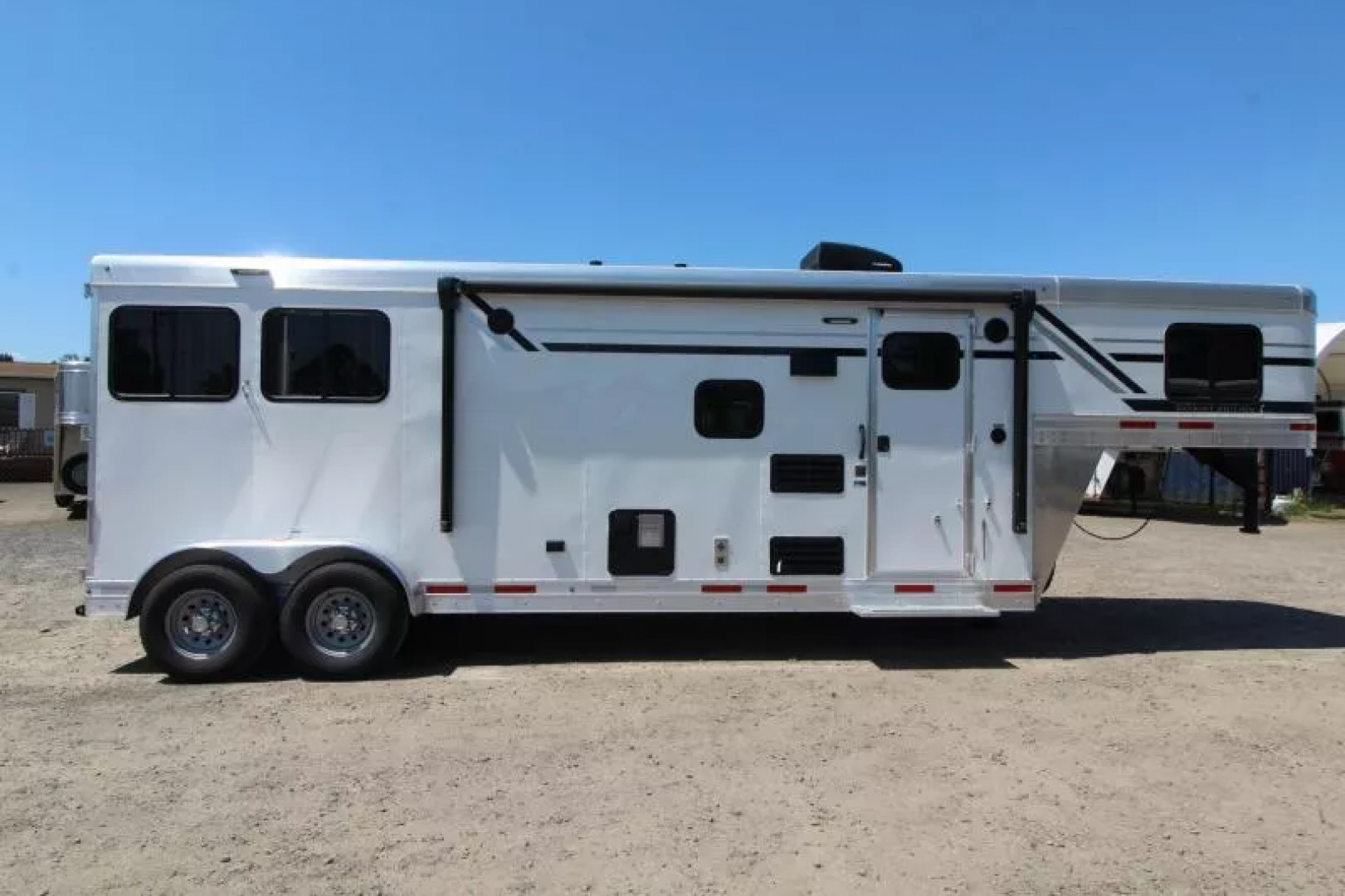 New 2026 SMC Patriot P29SRK - 9FT SW w/ Slide LQ. All Alum. All Real Wood Interior. 2 Horse Trailer