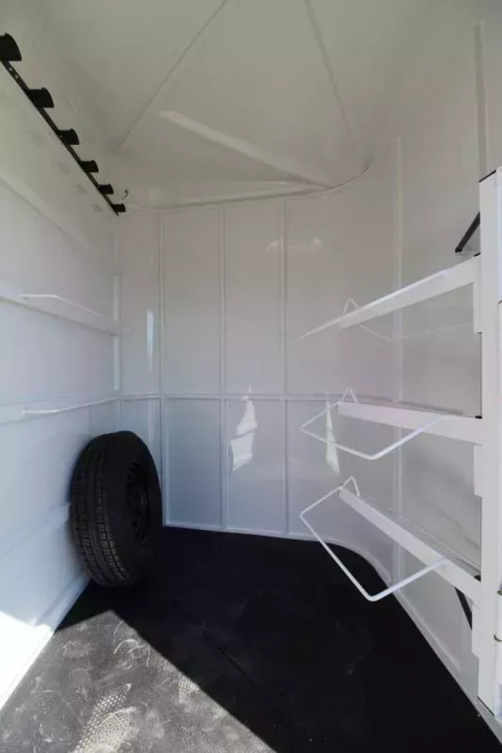 New 2026 Thuro-Bilt Liberty 3 Horse Trailer 7'6" Tall-Extra Divider Catch- Swing out saddle rack Horse Trailer