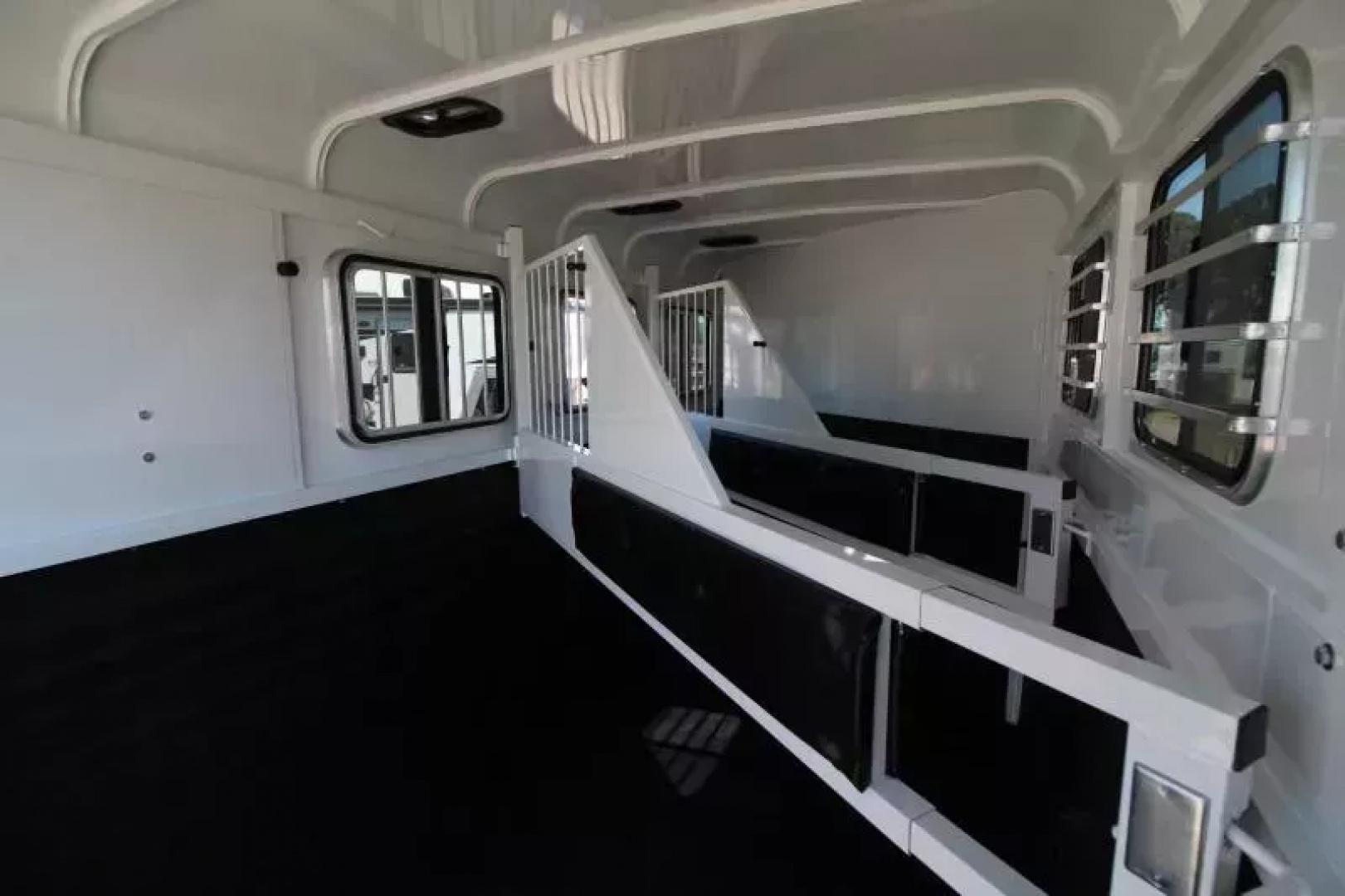 New 2026 Thuro-Bilt Liberty 3 Horse Trailer 7'6" Tall-Extra Divider Catch- Swing out saddle rack Horse Trailer