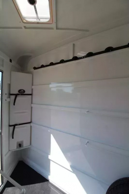 New 2026 Thuro-Bilt Liberty 3 Horse Trailer 7'6" Tall-Extra Divider Catch- Swing out saddle rack Horse Trailer