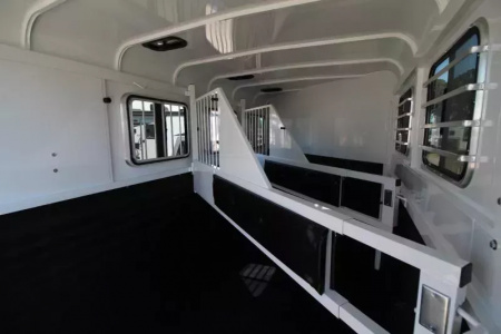 New 2026 Thuro-Bilt Liberty 3 Horse Trailer 7'6" Tall-Extra Divider Catch- Swing out saddle rack Horse Trailer