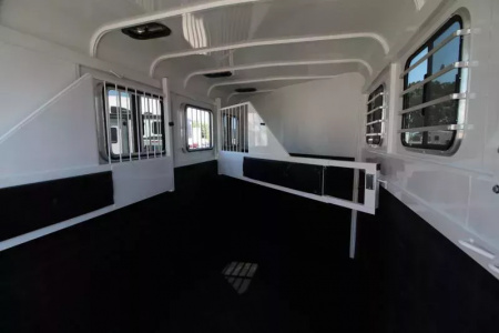 New 2026 Thuro-Bilt Liberty 3 Horse Trailer 7'6" Tall-Extra Divider Catch- Swing out saddle rack Horse Trailer