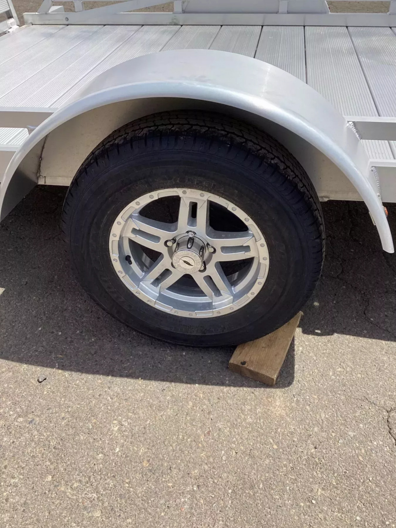 New Price Reduced - 2025 Featherlite 1693 Flatbed 10' Utility Trailer - All Aluminum - 8 Stake Pockets - Rubber Torsion Axles