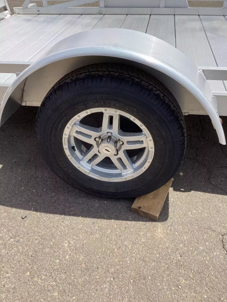 New Price Reduced - 2025 Featherlite 1693 Flatbed 10' Utility Trailer - All Aluminum - 8 Stake Pockets - Rubber Torsion Axles