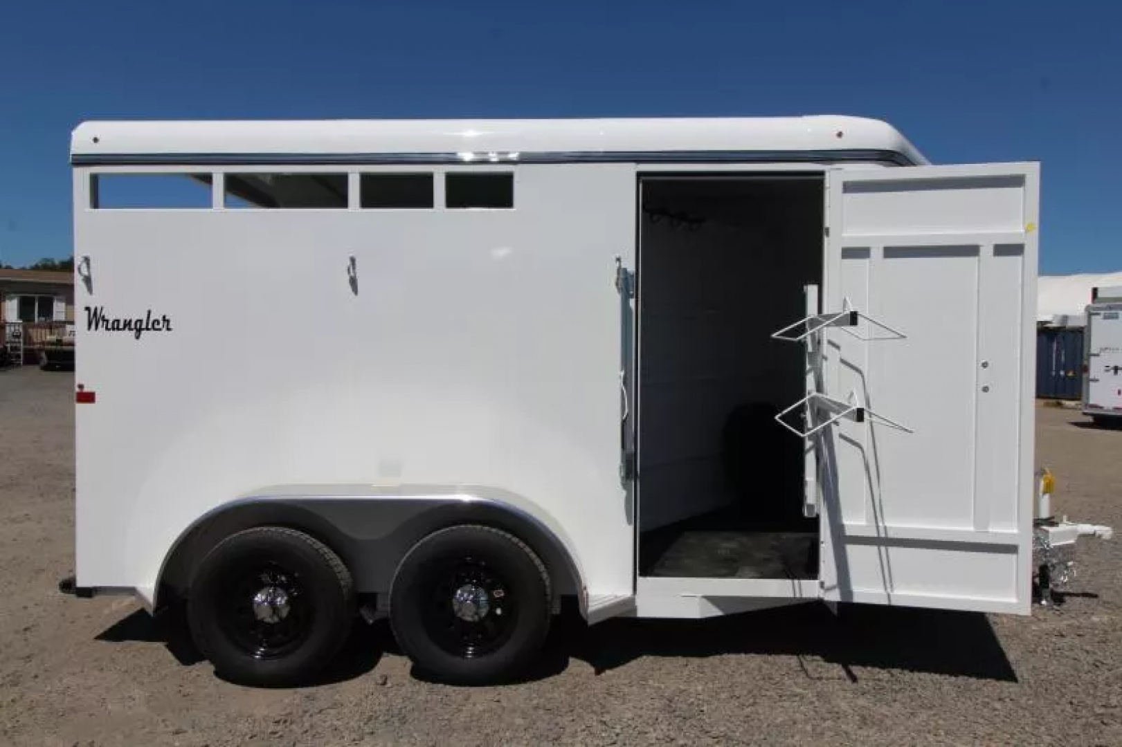 New 2026 Thuro-Bilt Wrangler 2 Horse Trailer-Telescoping Padded Dividers-Swing-Out Saddle Tree- Spare Tire- Extra Divider Catch Horse Trailer