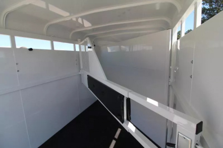 New 2026 Thuro-Bilt Wrangler 2 Horse Trailer-Telescoping Padded Dividers-Swing-Out Saddle Tree- Spare Tire- Extra Divider Catch Horse Trailer