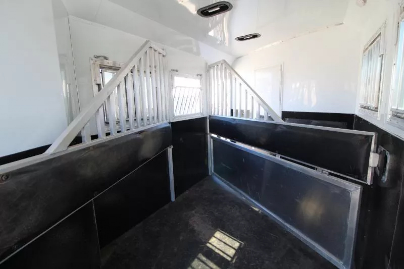 Used 2023 Bison Silverado 7311 - 11' SW Living Quarters - Lined & insulated Horse Area - Hi-Ties - Ramp - 3 Horse Trailer