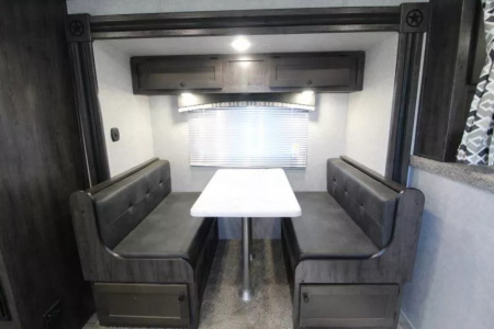 Used 2023 Bison Silverado 7311 - 11' SW Living Quarters - Lined & insulated Horse Area - Hi-Ties - Ramp - 3 Horse Trailer