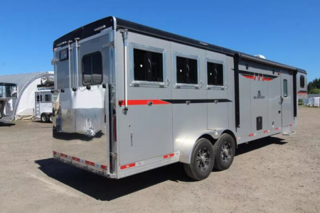 Used 2023 Bison Silverado 7311 - 11' SW Living Quarters - Lined & insulated Horse Area - Hi-Ties - Ramp - 3 Horse Trailer