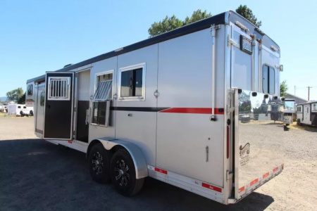 Used 2023 Bison Silverado 7311 - 11' SW Living Quarters - Lined & insulated Horse Area - Hi-Ties - Ramp - 3 Horse Trailer