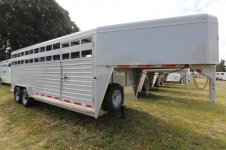 New 2026 Trails West Hotshot PRICE REDUCED! 20' Stock Trailer-Enclosed Rear Gate- Sort Gate in Center Gate