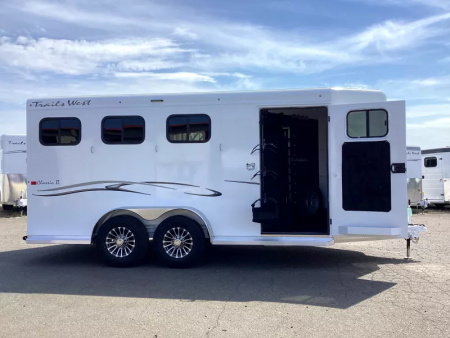 New 2026 Trails West Classic II 3H Horse Trailer - Xtra Length in Tack Room