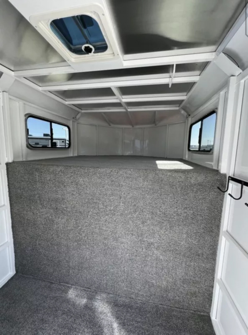 New 2026 Trails West Manufacturing Adventure MX 2H GN -Swing out saddle rack-Water Tank-7'0 Tall-Convenience pkg Horse Trailer
