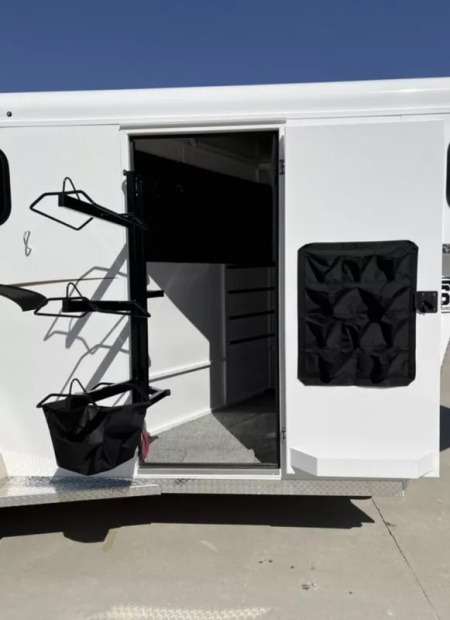 New 2026 Trails West Manufacturing Adventure MX 2H GN -Swing out saddle rack-Water Tank-7'0 Tall-Convenience pkg Horse Trailer