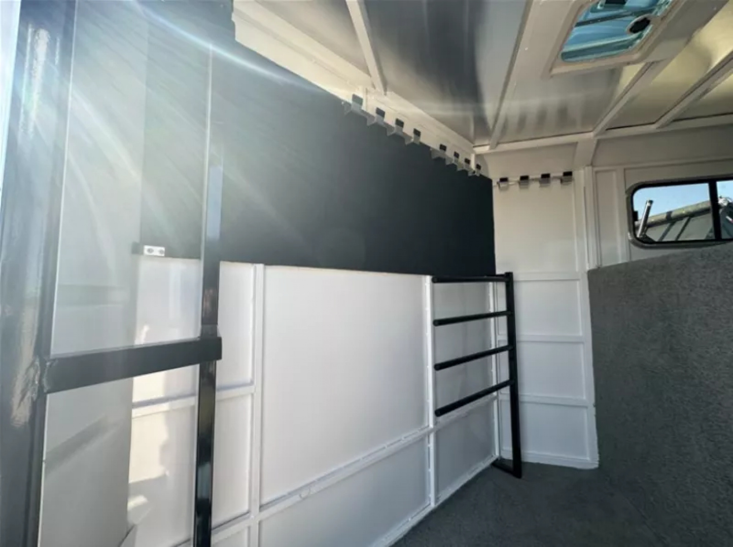 New 2026 Trails West Adventure 4 Horse GN Trailer