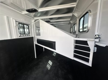 New 2026 Trails West Adventure 4 Horse GN Trailer