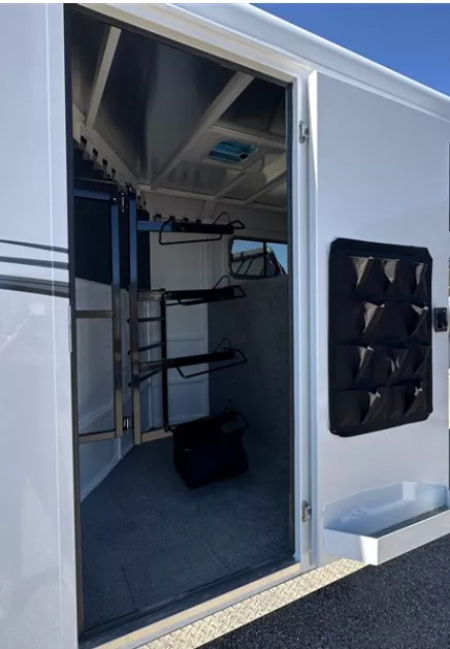 New 2026 Trails West Adventure 4 Horse GN Trailer