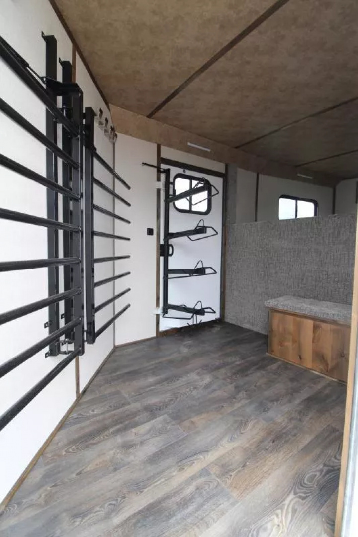 New 2026 Trails West Classic 5x10 4 Horse GN Trailer-SuperTack-Extra Tall-Escape Door-Stud Divider