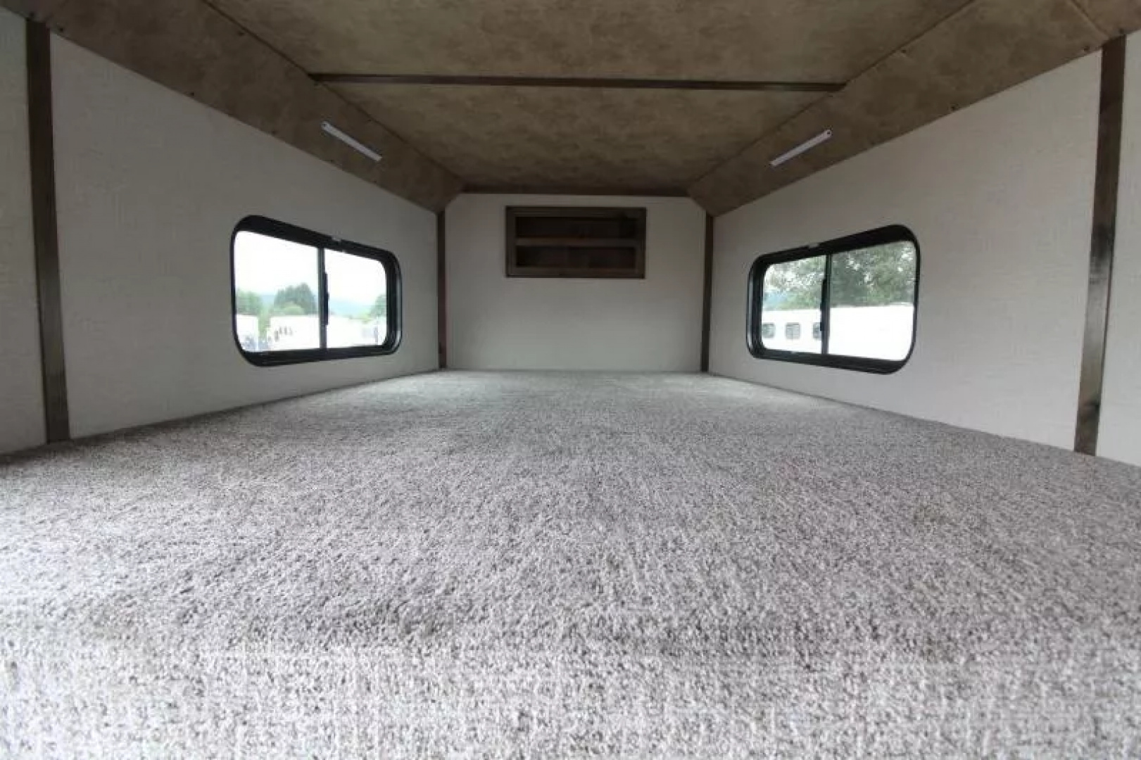 New 2026 Trails West Classic 5x10 4 Horse GN Trailer-SuperTack-Extra Tall-Escape Door-Stud Divider