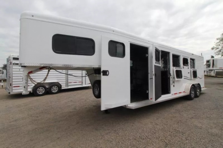 New 2026 Trails West Classic 5x10 4 Horse GN Trailer-SuperTack-Extra Tall-Escape Door-Stud Divider