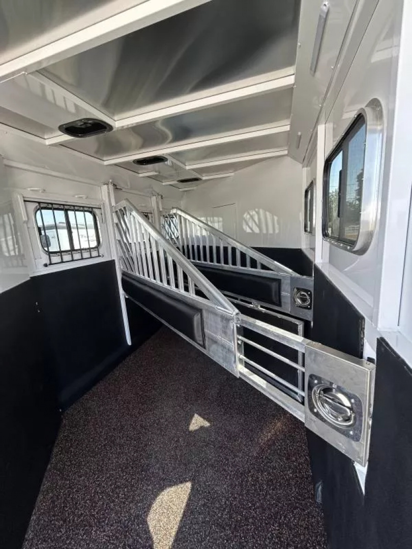 New 2026 Trails West Classic 10x15 3H LQ - Dinette in Slideout - Easy Care Flooring - Foldable Rear Tack - Big Fridge - Easy Care Flooring & More!