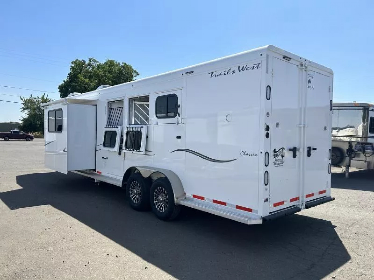 New 2026 Trails West Classic 10x15 3H LQ - Dinette in Slideout - Easy Care Flooring - Foldable Rear Tack - Big Fridge - Easy Care Flooring & More!