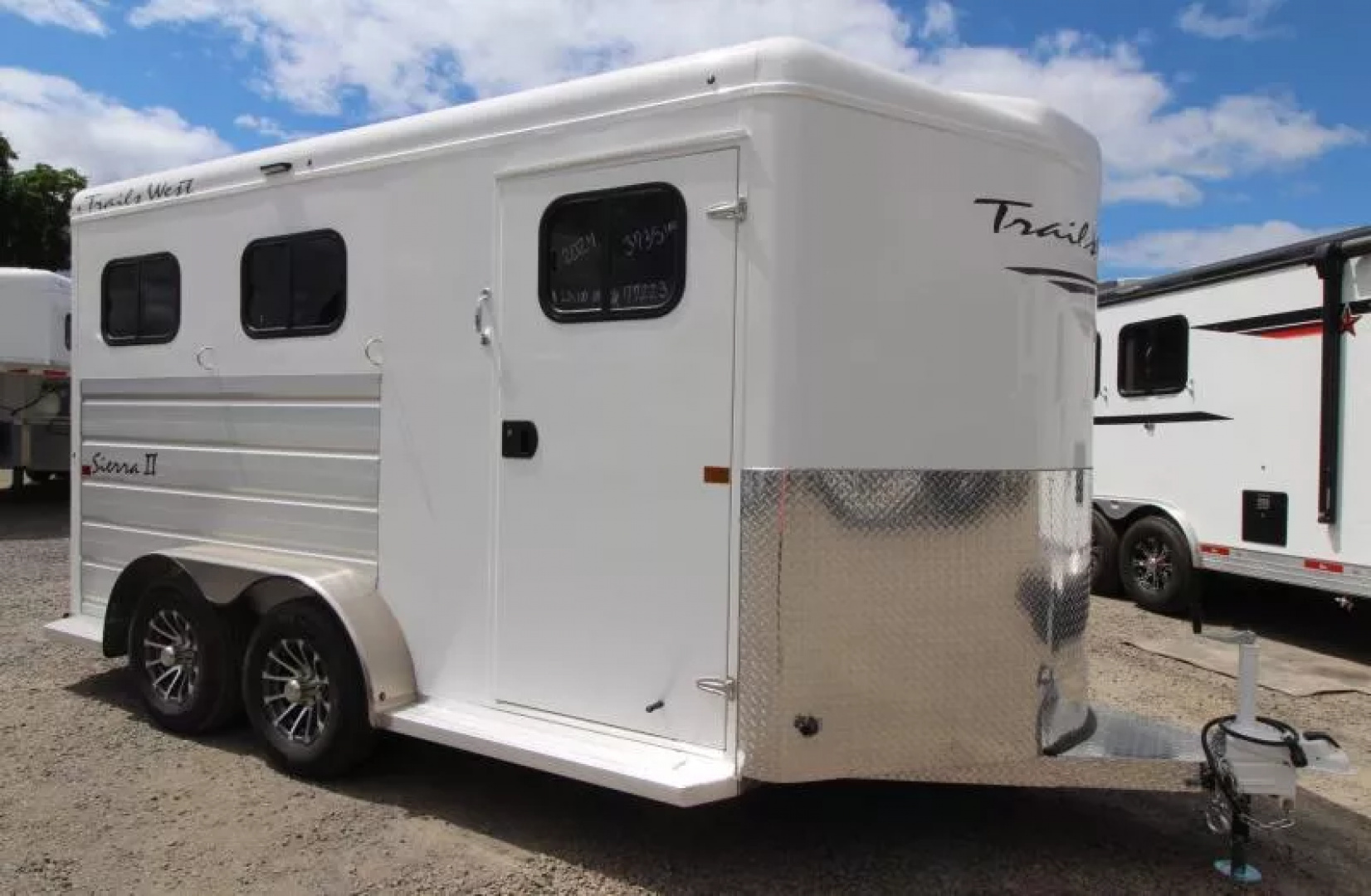 New 2026 Trails West Sierra II 2 Horse Trailer
