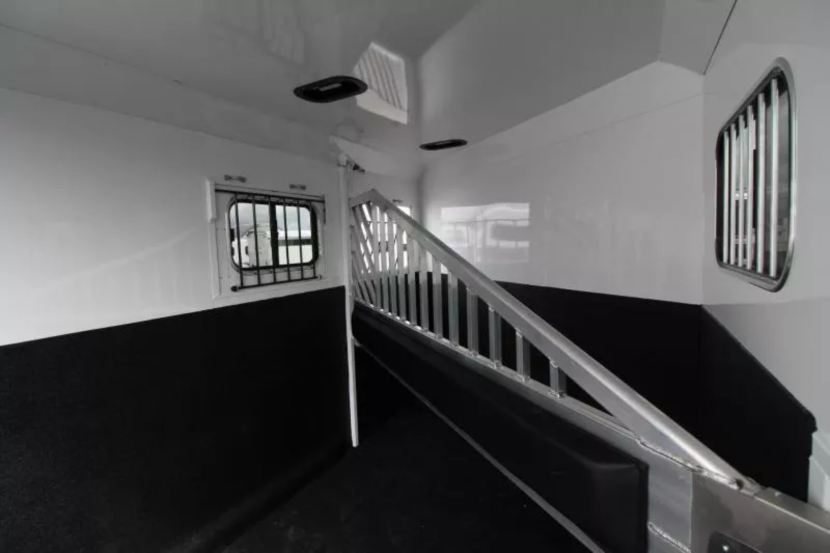 New 2026 Trails West Sierra II 2 Horse Trailer