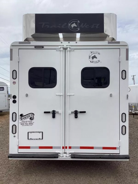 New 2026 Trails West Sierra 15x19 Horse Trailer w/Slide- Haypod & Ladder- Escape Door- Stud Divider-Mangers